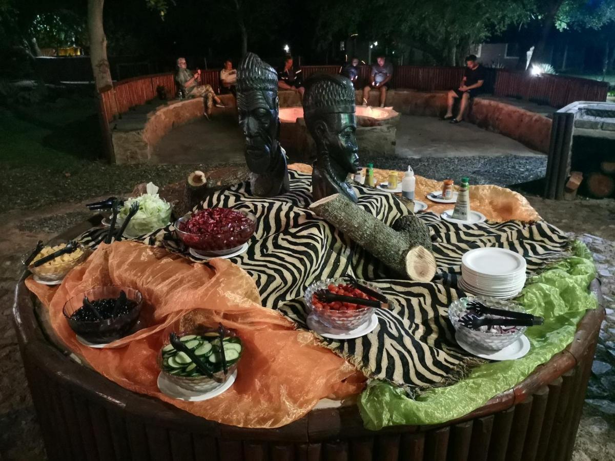 Boulders Safari Lodge Малелейн Екстериор снимка